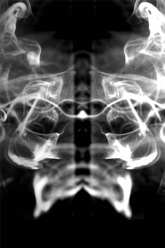 IMAGE: http://i117.photobucket.com/albums/o41/tank122803/smoke5.jpg