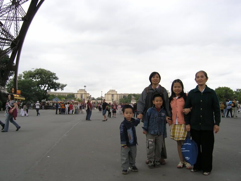 Photo Sharing and Video Hosting at Photobucket