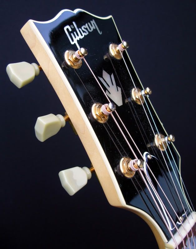 GibsonJ-2002.jpg