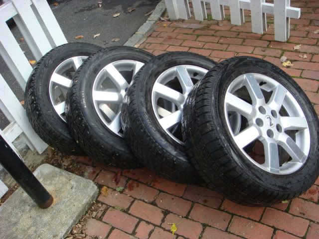 2004 Nissan maxima rims and tires