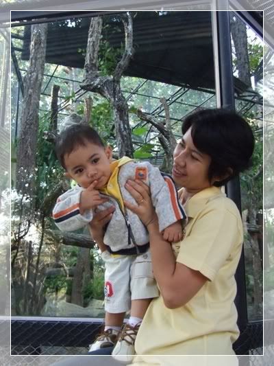หายป่วยก็ดื้ออีกครับ รูปแม่ลูก
