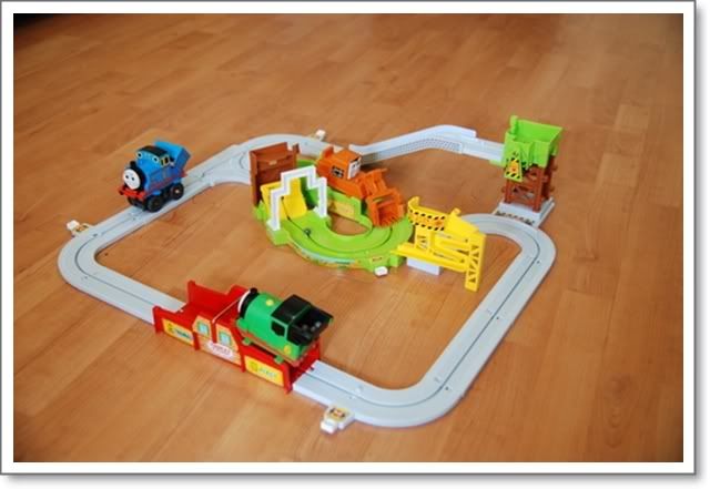 ของเล่นชิ้นใหม่ Thomas at the zoo set