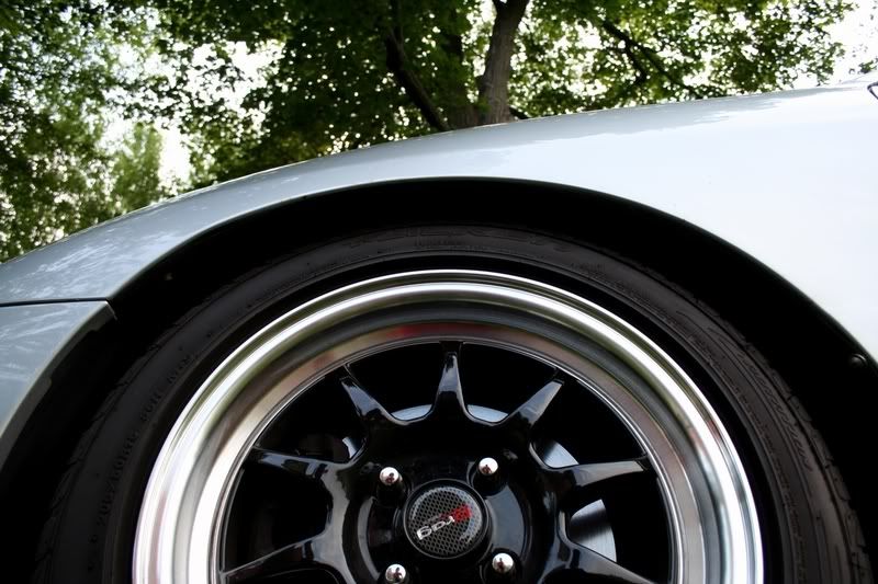 IMAGE: http://i117.photobucket.com/albums/o67/LostShootingStar/edit-4.jpg