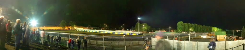 IMAGE: http://i117.photobucket.com/albums/o71/manipula/Holiday/LeMansP2_0001.jpg