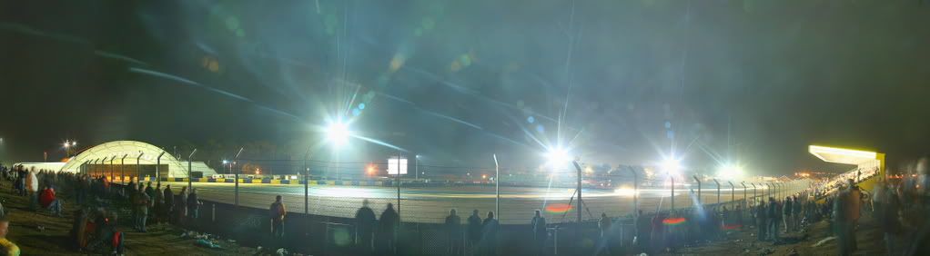 IMAGE: http://i117.photobucket.com/albums/o71/manipula/Holiday/LeMansP5_0001.jpg