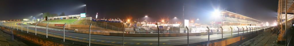 IMAGE: http://i117.photobucket.com/albums/o71/manipula/Holiday/LeMansP6_0001.jpg