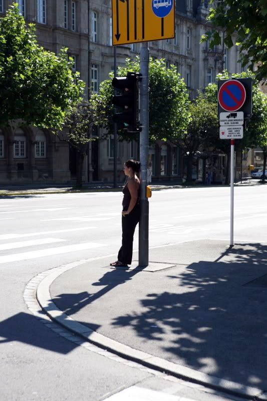 IMAGE: http://i117.photobucket.com/albums/o71/manipula/Ring%20Trip%2007/EuroTrip_0047.jpg