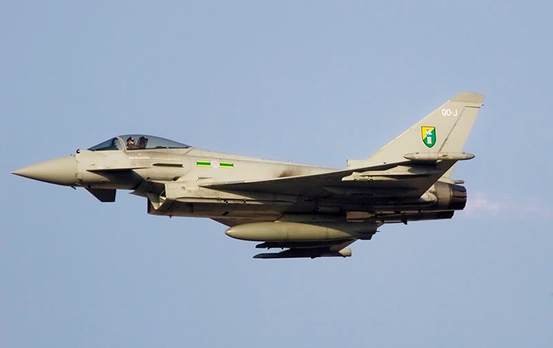NE_Typhoon03_DXB161109.jpg