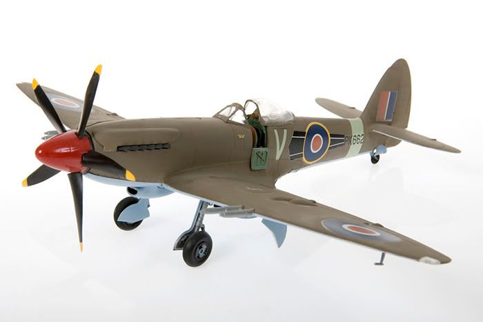 airfix-mk-22-148-spitfire-1.jpg