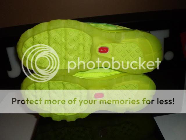 THESE SHOES ARE NEVER WORN IN ORIGINAL BOX TAKE A LOOK AT MY 